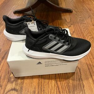 BNIB Adidas Ultra Bounce Youth Sneakers